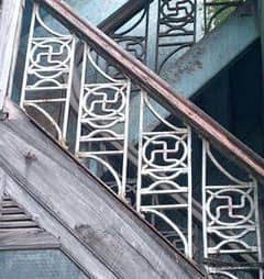 Swastika motif in India