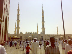 Masjid Nawabi (Prophet’s Mosque) in Medina: photo courtesy of  omarsc via C.C. License at Flickr