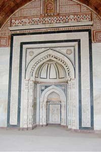 Mihrab. Source: ampersandyslexia @ Flickr