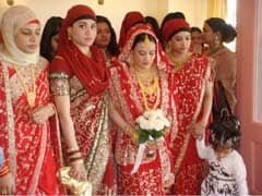 Title: Bangladeshi wedding Source: http://www.flickr.com/photos/altairthegreat/3429626923/